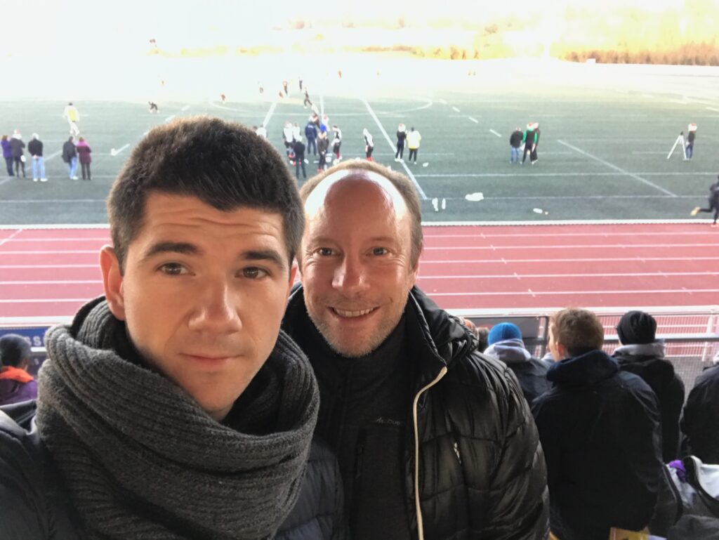 Après avoir encadré une équipe de jeunes étudiants kinés, nos kinés Nicolas Ancillon et Thomas Fritz